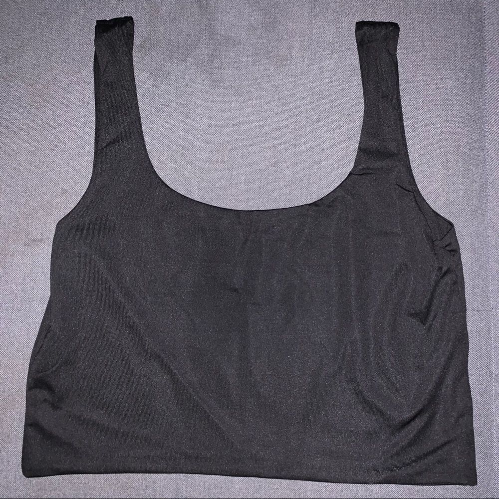 🆕 Black Seamless Bralette / Crop Top